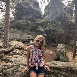 Meet your Posher, Olivia